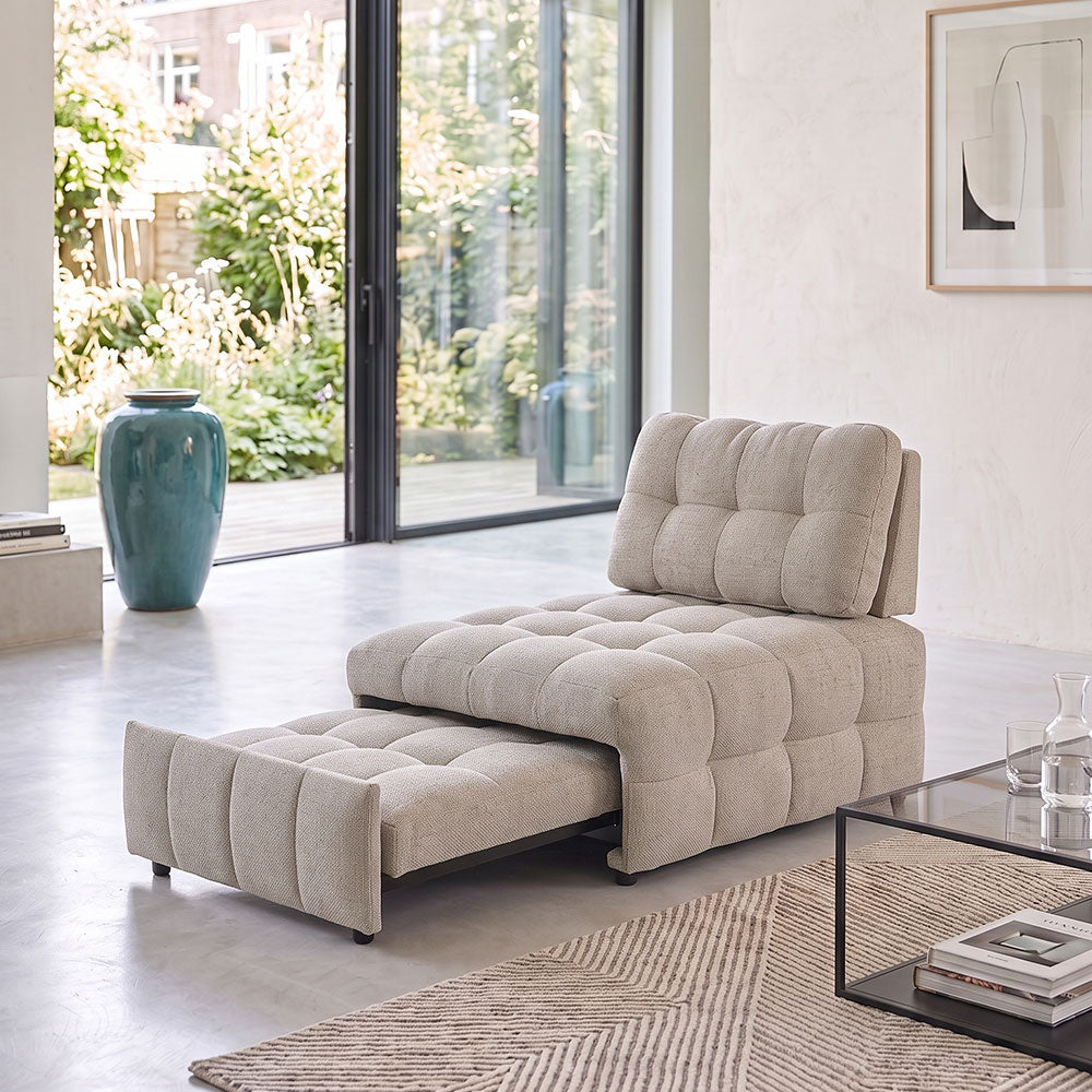 Flow – poltrona imbottita in bouclé con seduta regolabile
