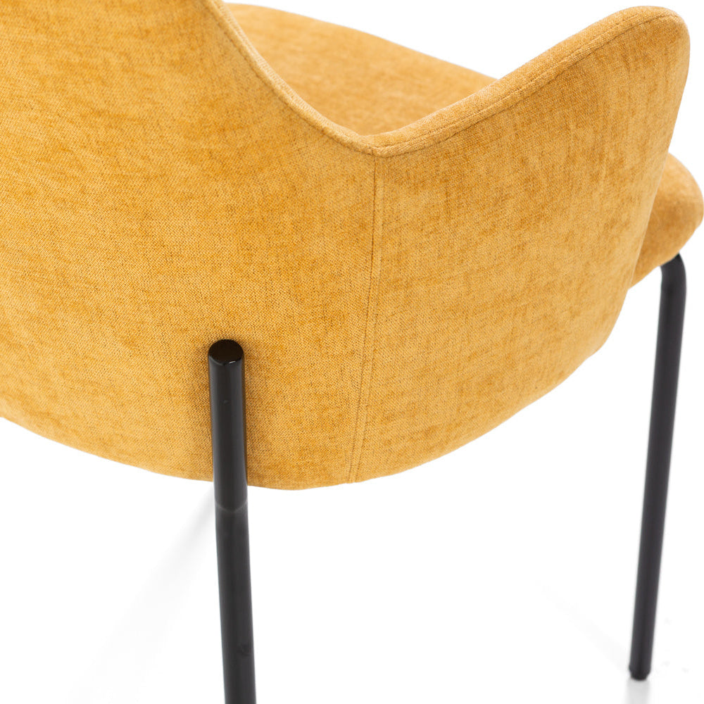 Rachele – Poltroncina in tessuto con gambe in metallo