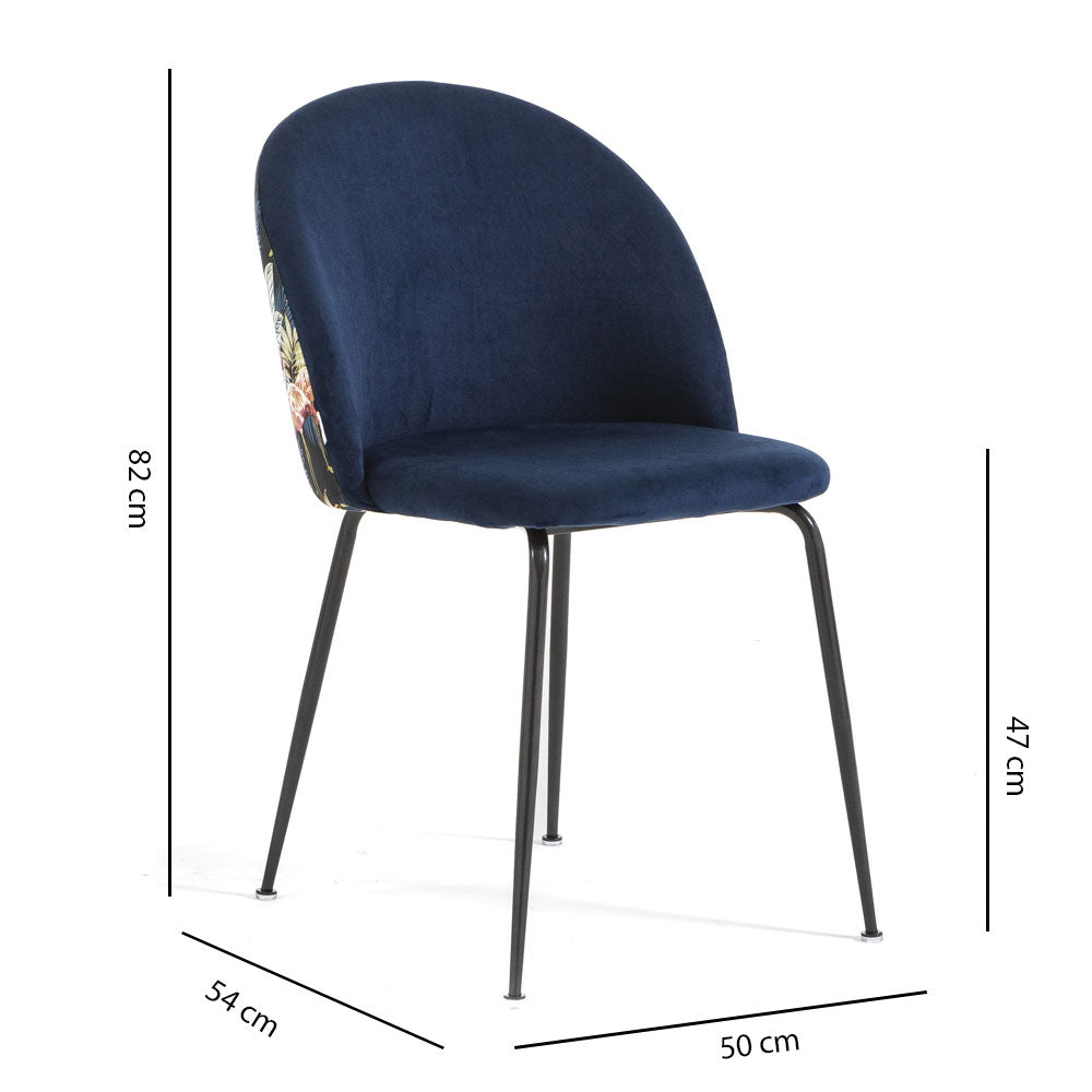 STÜHLE SARA DEKORIERT